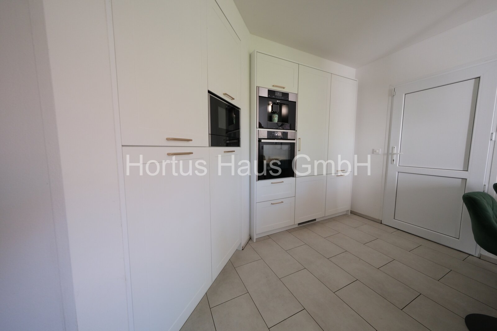 Gartenidylle, moderner Komfort, Architektenhaus im Bieterverfahren!