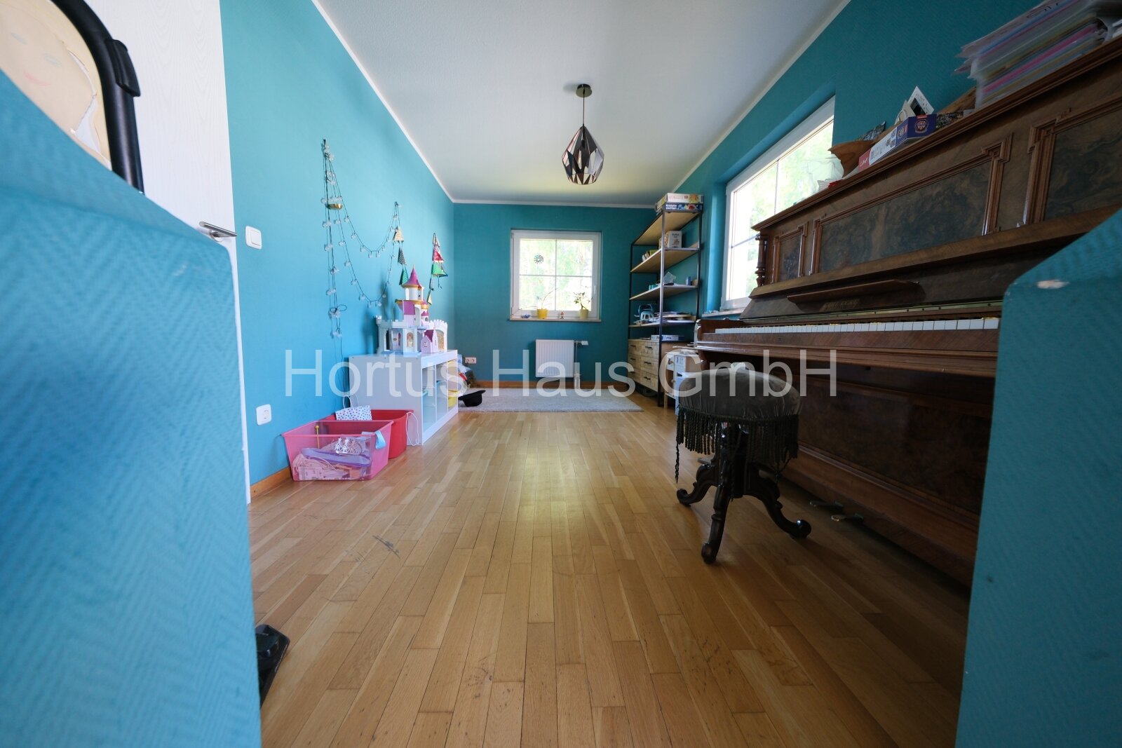 Gartenidylle, moderner Komfort, Architektenhaus im Bieterverfahren!