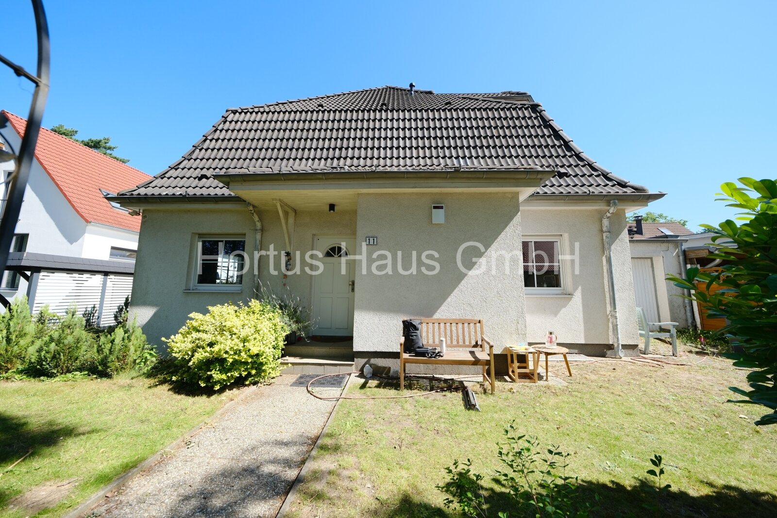 Gartenidylle, moderner Komfort, Architektenhaus im Bieterverfahren!